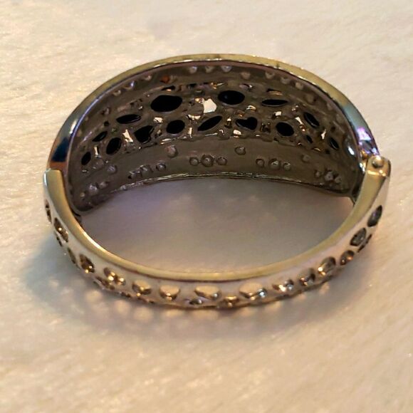 Womens Rhinestone bangle bracelet - Picture 3 of 8